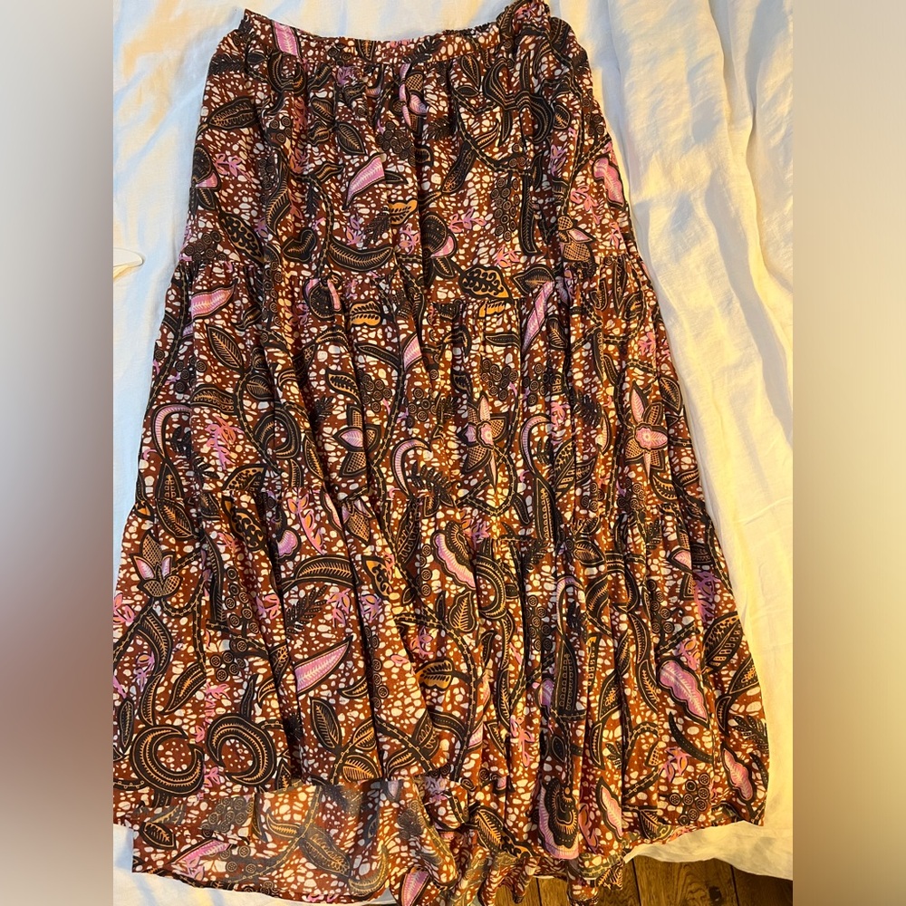 Xirena Iris Skirt - Women’s Small. Color: brown, pink, orange